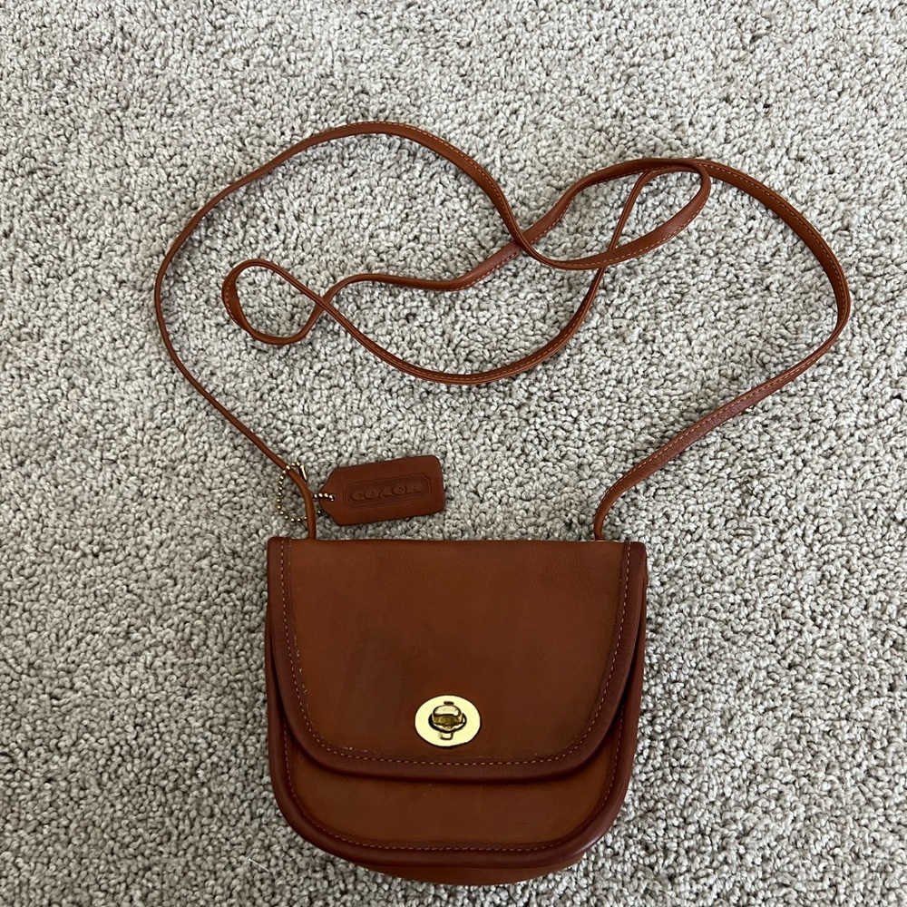 COACH Vintage Everette Mini Turn-Lock Crossbody
